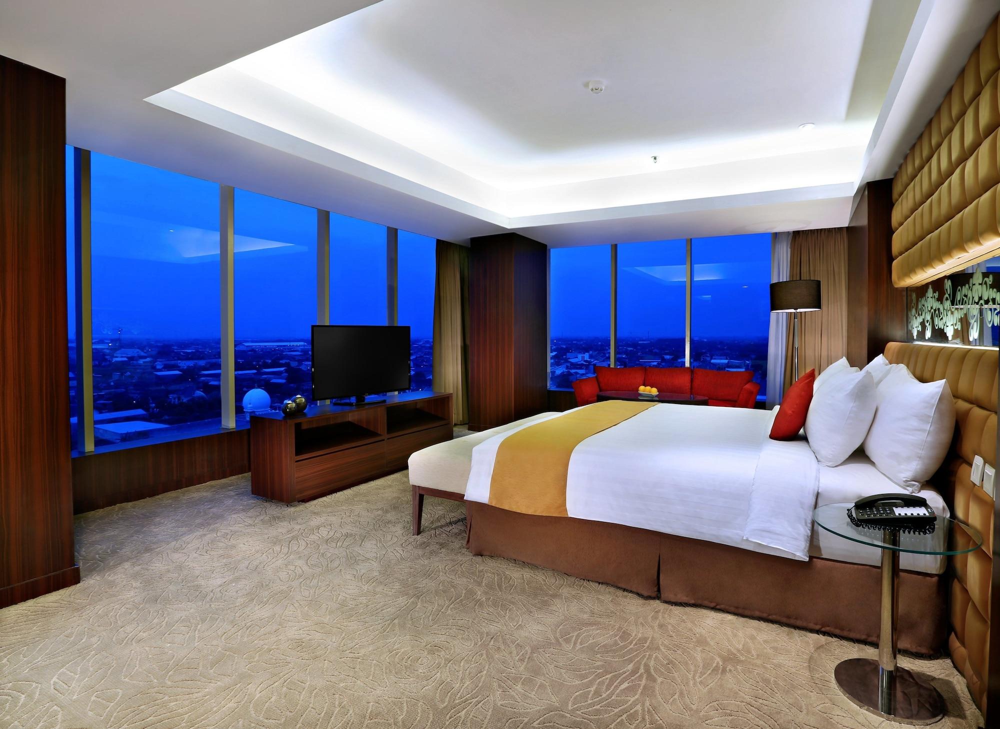 Aston Madiun Hotel & Conference Center Eksteriør bilde