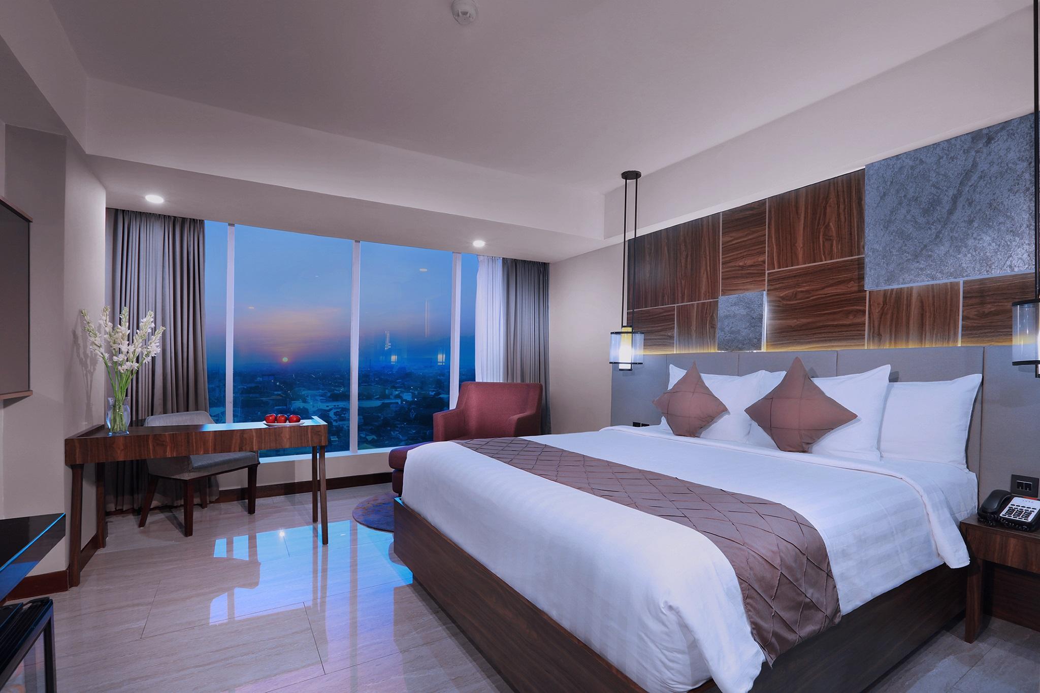 Aston Madiun Hotel & Conference Center Eksteriør bilde