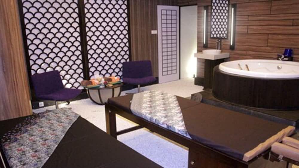 Aston Madiun Hotel & Conference Center Eksteriør bilde